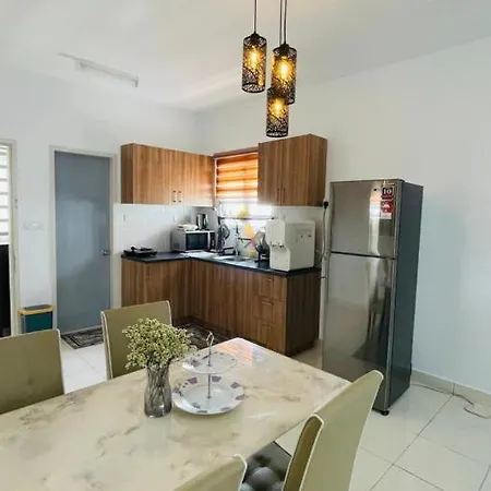 Klia Homestay Apartment - 2 Room Sepang Bagian luar foto